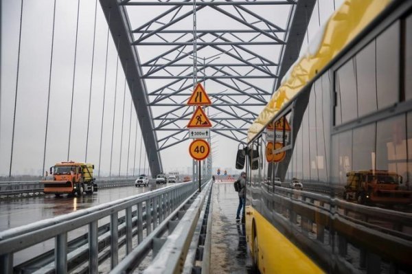 До Подільсько-Воскресенського моста будують під’їзд, що сповільнить рух трамваїв – «Пасажири Києва»