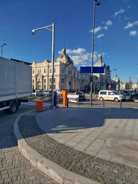 «Укрзалізниця» відкрила автоматизований паркінг біля вокзалу Львова