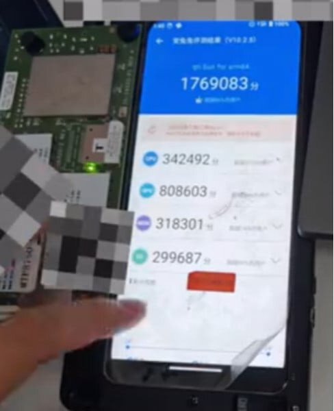 Прототип Xiaomi 15 із чіпом Snapdragon 8 Gen 4 показали на відео