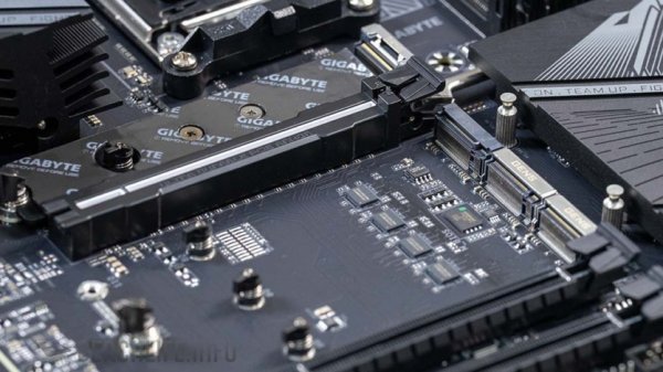 
Готова к NVIDIA RTX 5090: видеокарты весом до 58 кг выдержит новая материнская плата Gigabyte 