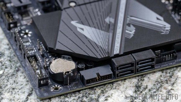 
Готова к NVIDIA RTX 5090: видеокарты весом до 58 кг выдержит новая материнская плата Gigabyte 