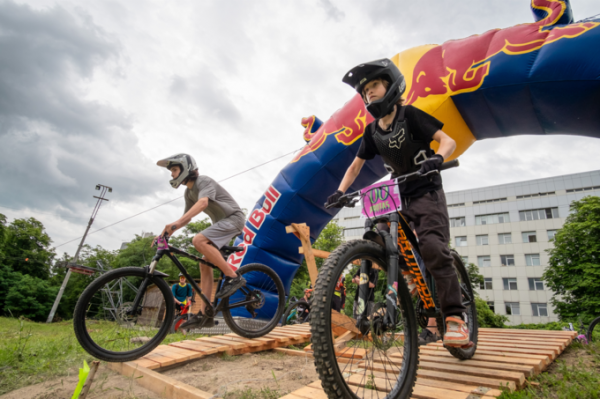 Гірський велопарк відкрили у «Протасовому Яру»
