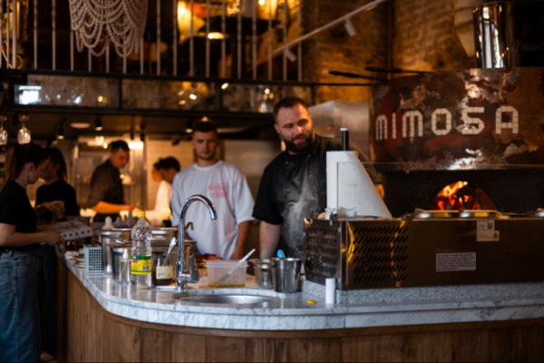 Ресторан мережі Mimosa Brooklyn Pizza у Чернівцях