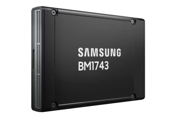 
Samsung представила свой первый SSD на 61,44 ТБ — накопители 122,88 ТБ уже возможны 