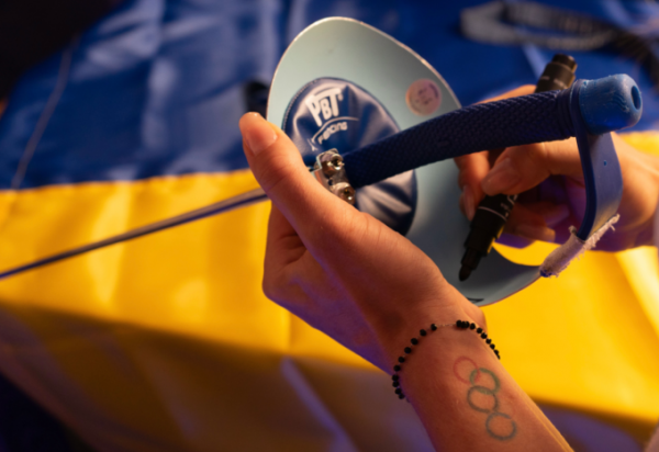 Шаблю Ольги Харлан, з якою вона виграла «золото» на Олімпіаді, виставляють на аукціон. Як долучитися