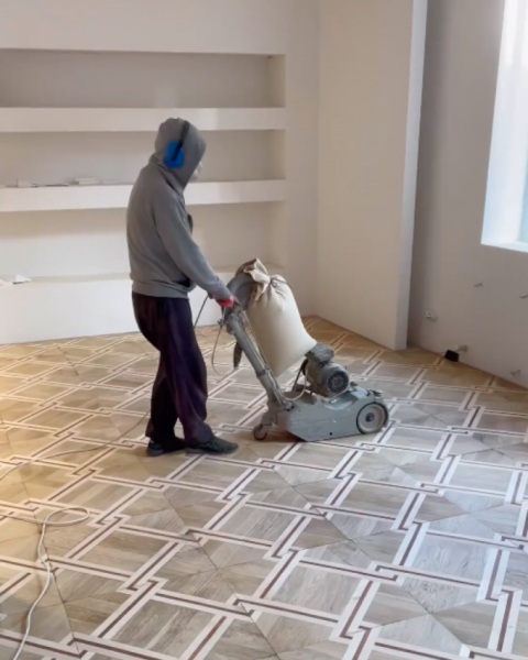 У Тернополі повернули історичні двері в магазині одягу Coosh. Так, їх відреставрували