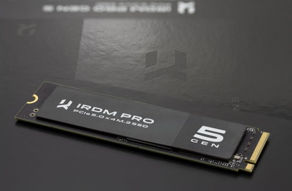 
			IRDM PRO GEN 5 — SSD со скоростью 12000 МБ/с и графеновой системой охлаждения			