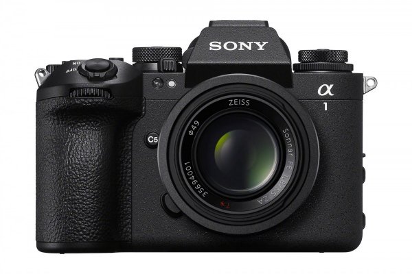 
			Sony Alpha 1 II: новая флагманская беззеркальная камера с улучшением автофокуса, стабилизации и экрана с ценой $6500			