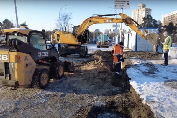 Дивіться, як реконструюють шляхопровід біля станції метро «Дарниця»