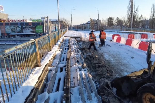 Дивіться, як реконструюють шляхопровід біля станції метро «Дарниця»