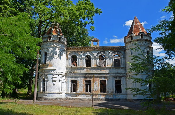 Охоронний договір на садибу Штамма в Бучі досі не уклали. Памʼятка продовжує руйнуватися