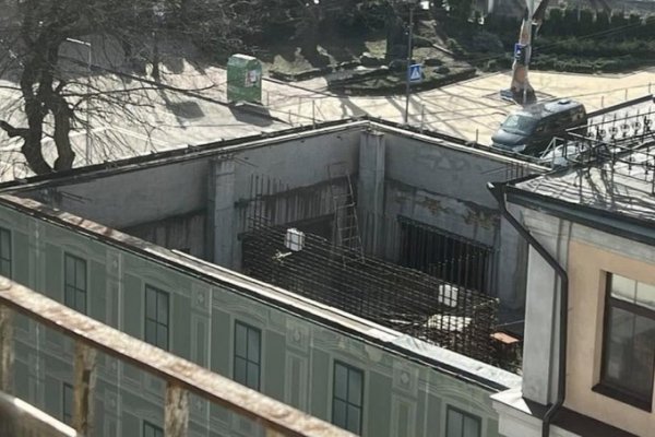 Власника 200-річного магазину Миколи Давидова на Подолі мають зобовʼязати його відновити