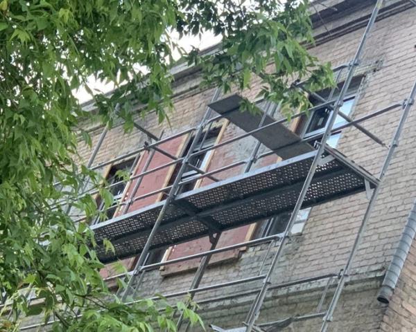 Лук’янівську поліцейську дільницю продовжують обшивати мінватою і ДСП-плитами