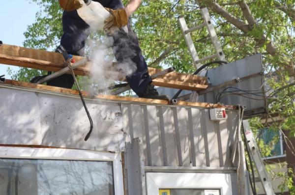 У Києві прибрали майже 2300 МАФів та інших споруд без дозвільної документації з початку 2025 року