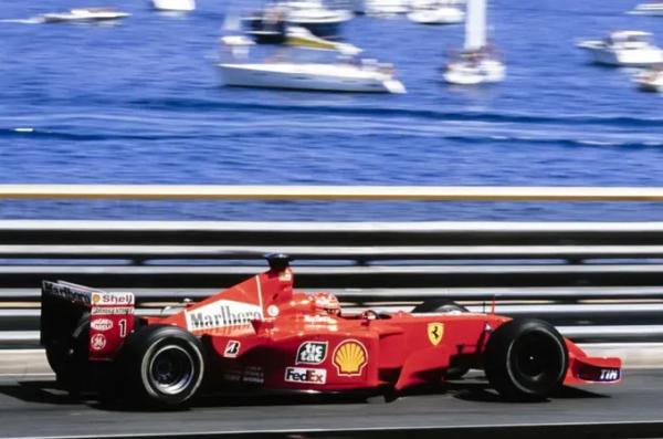Ferrari пілота «Формули-1» Міхаеля Шумахера продали на аукціоні за рекордні 18 мільйонів доларів