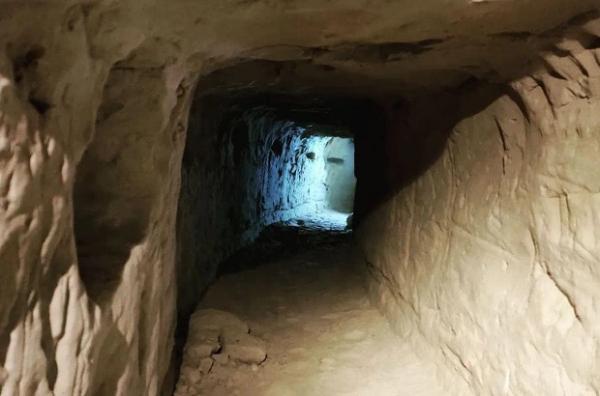 Залишки 127-річної садиби поряд з Вознесенськими печерами розбирають для забудови – Перов