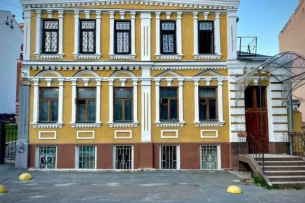 Фундаменти садиби Маліна розбирають. Цеглу пакують у мішки