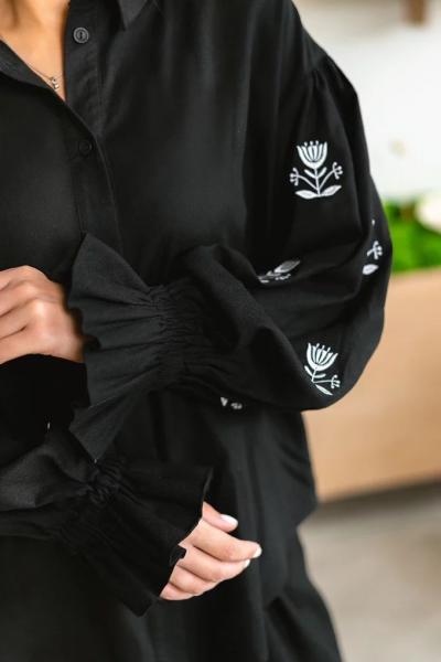 Лляні сукні, сорочки й корсети: Wear Me випустив колекцію вишитого одягу «Витоки»