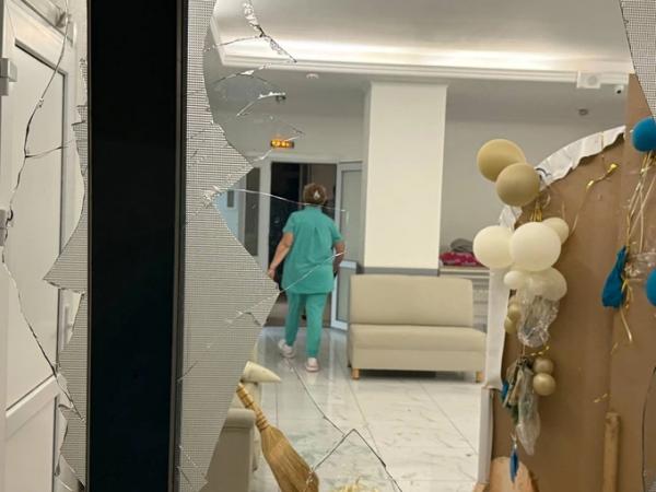 Росіяни вдарили по пологовому будинку в Одесі: постраждалих і загиблих немає