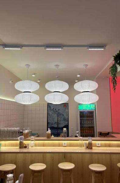Кафе з японською кухнею Tomoshibi в центрі Львові