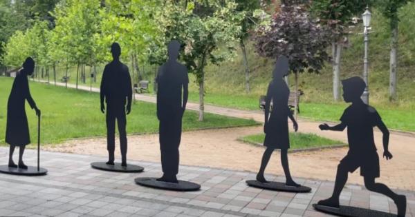 На Володимирській гірці встановили інсталяцію, присвячену зниклим безвісти