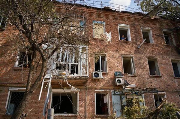 У Харкові з початку повномасштабного вторгнення вибило понад 220 тисяч вікон. Їх нічим закривати