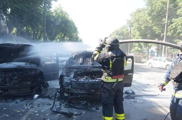 Росіяни вдарили по центру Сум. Є загиблі й близько 20 поранених