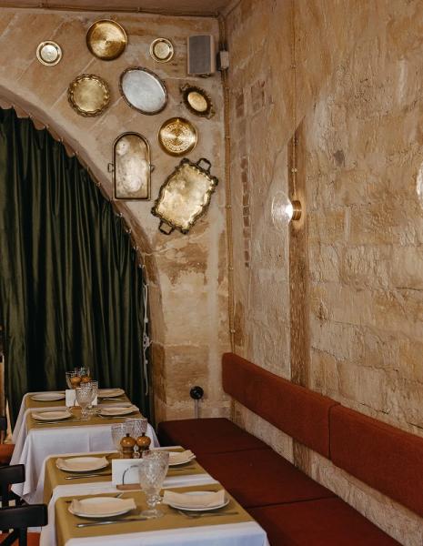 Italian Classic Café з рецептами 1950-70-х років у центрі Одеси