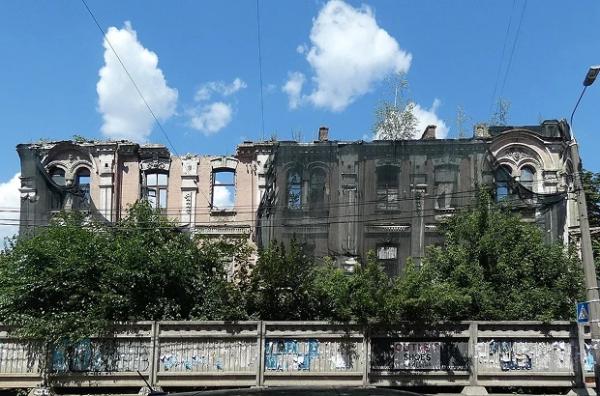 Суд зобов'язав власника будинку Вертипороха на Подолі відновити пам'ятку