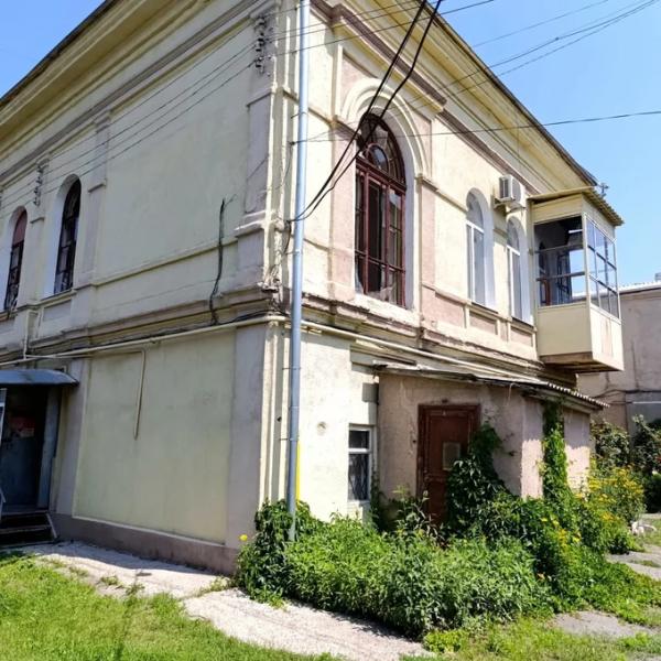 Через атаку «шахедів» у Харкові пошкоджено 17 об'єктів культурної спадщини, серед них 15 – уперше