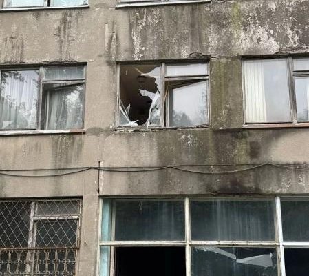На кіностудії Довженка вибило 90 вікон внаслідок нічної атаки