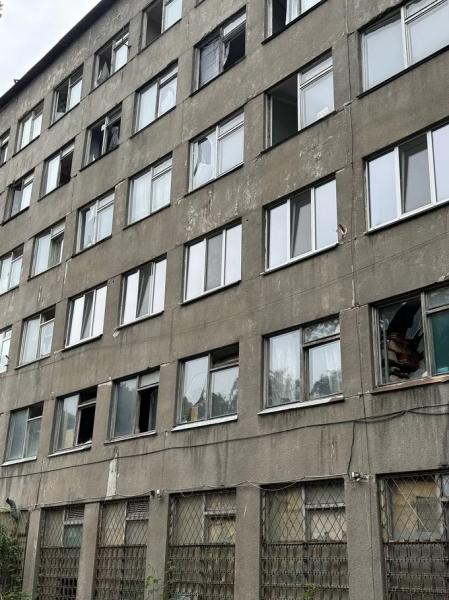 На кіностудії Довженка вибило 90 вікон внаслідок нічної атаки