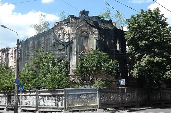Суд зобов'язав власника будинку Вертипороха на Подолі відновити пам'ятку