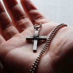 Що символізує втрата або знаходження хрестика