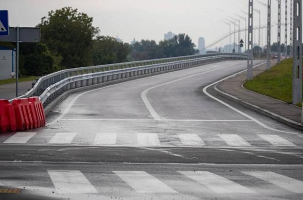 На Подільському мосту відкриють рух усіма смугами й новим тунелем