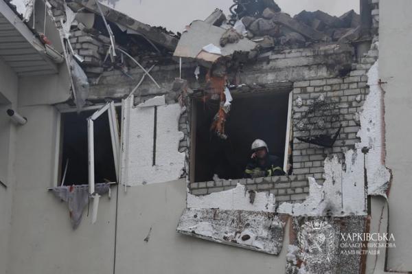 Росіяни вдарили ракетами й дронами по Харкову. Серед загиблих півторарічна дівчинка