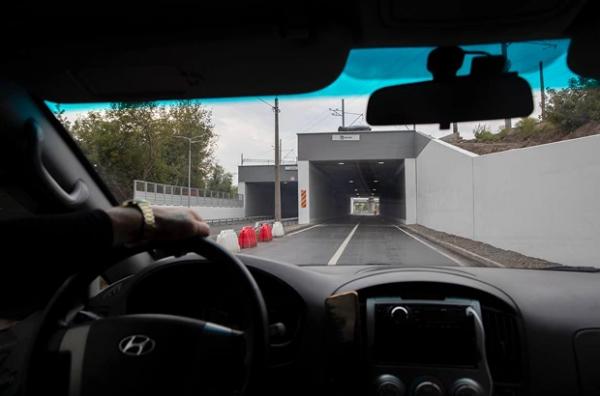 На Подільському мосту відкриють рух усіма смугами й новим тунелем