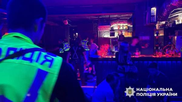 В одному з київських клубів влаштували вечірку в День жалоби. Поліція відкрила провадження