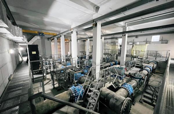 Ось як будують водогін для Миколаєва, який забезпечить водою пів мільйона людей. Коли він запрацює