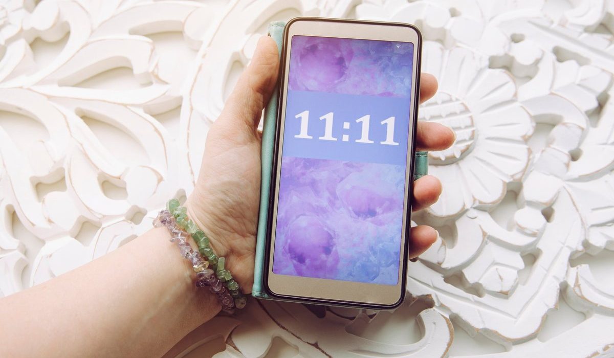 Що означає комбінація 11:11 на годиннику