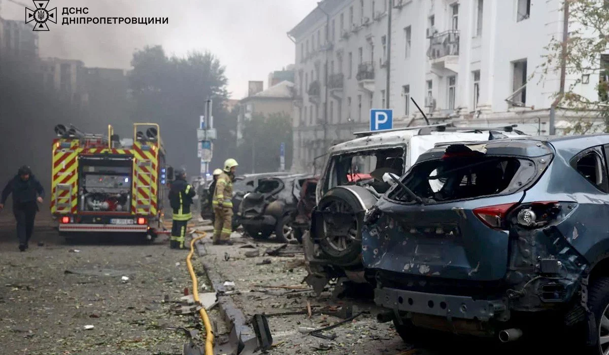 У вівторок, 30 вересня, російські окупанти завдали удару безпілотниками по центру Дніпра.