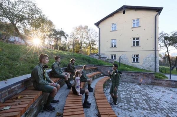 У Львові відкрили відновлену віллу Стецкевича. Тут діятиме молодіжний центр і пластова домівка