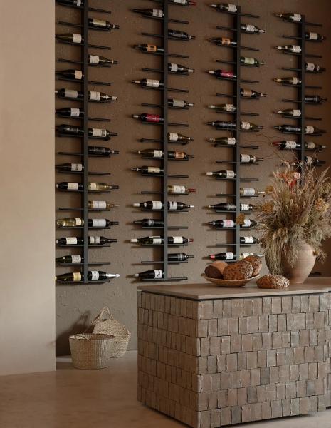 Шоурум Storage & Domaine 17 і ресторан «Стрічка». Це українські проєкти у лонглисті Dezeen Awards 2025