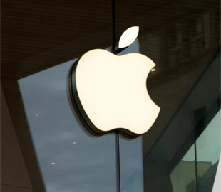 Apple звинуватили у незаконному використанні книг авторів для навчання ШІ