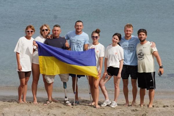Українські ветерани з ампутаціями вперше переплили протоку Боніфачо