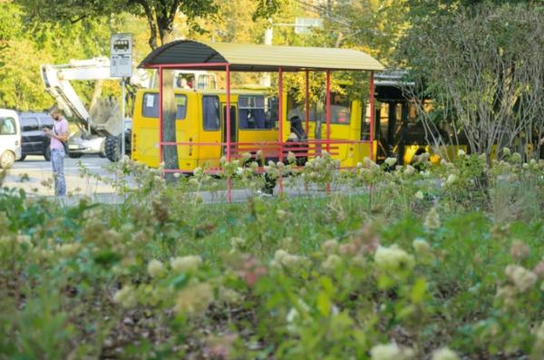 Замість МАФів на Виноградарі облаштували новий сквер