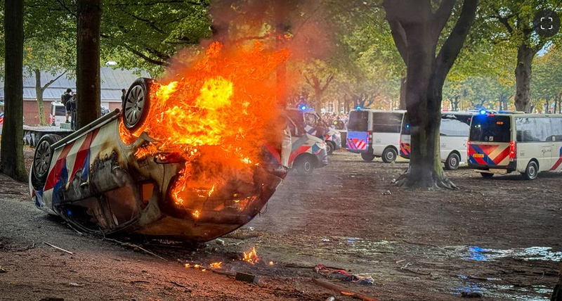 Протест проти імміграції в Гаазі переріс у зіткнення з поліцією