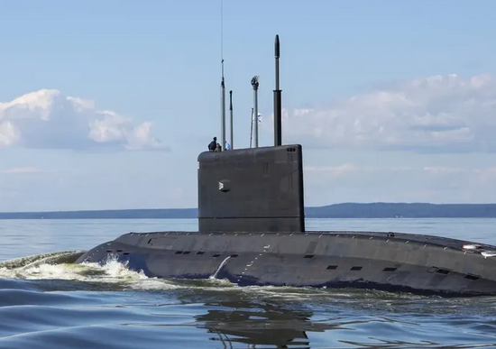 У Середземному морі російський підводний човен опинився на межі затоплення через серйозну аварію.