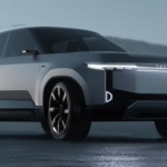 У жовтні 2023 року на виставці Japan Mobility Show компанія Toyota здивувала фанатів бренду, представивши концептуальний електричний позашляховик Land Cruiser Se