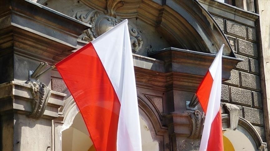 У ніч проти 28 вересня під час масованої атаки Росії ракета пошкодила посольство Польщі в Києві.